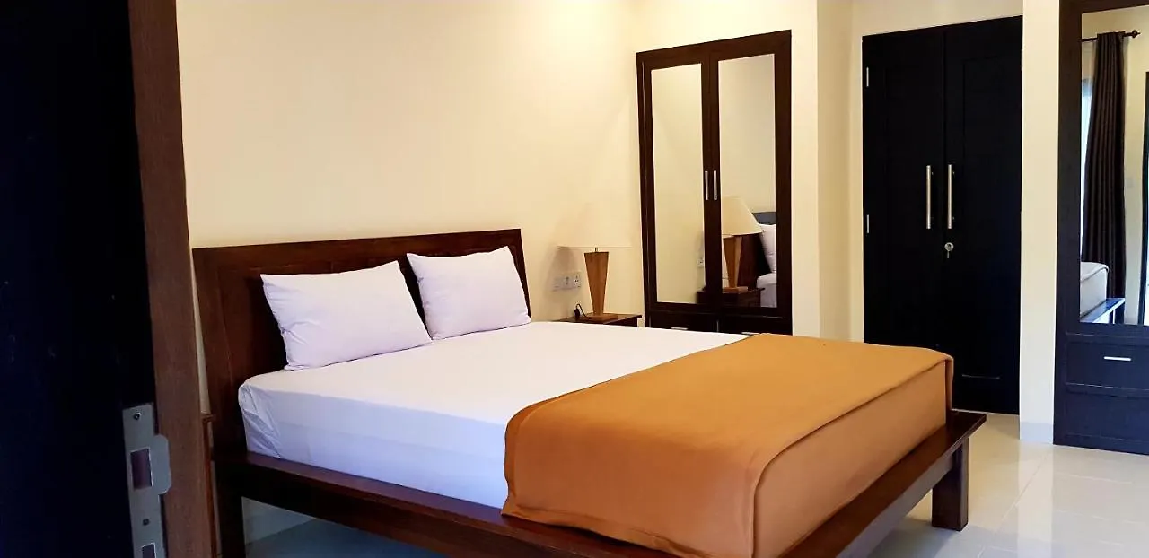 Eddys Cottages & Villa Legian